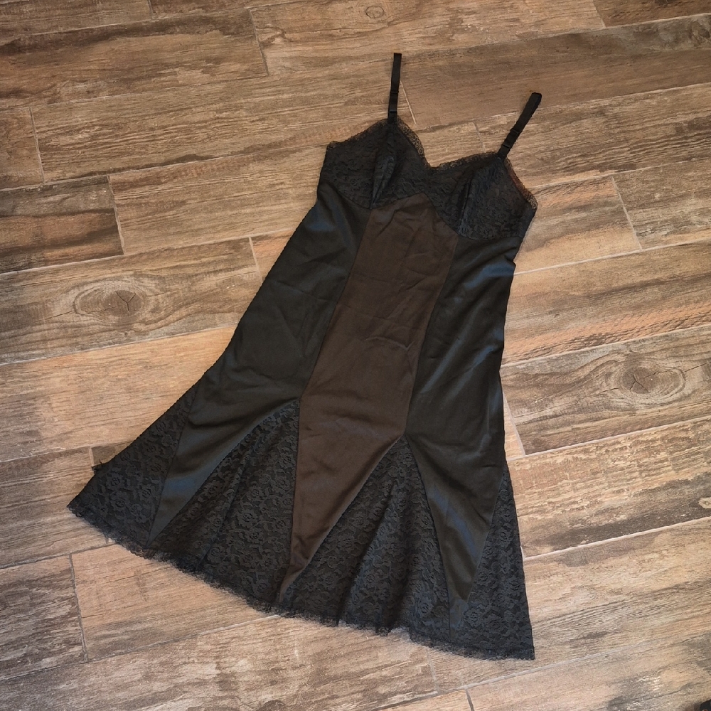 XS/S, C/D Cup Vintage Gotham Black Lace Detail Midi Slip Dress Adjustable Straps